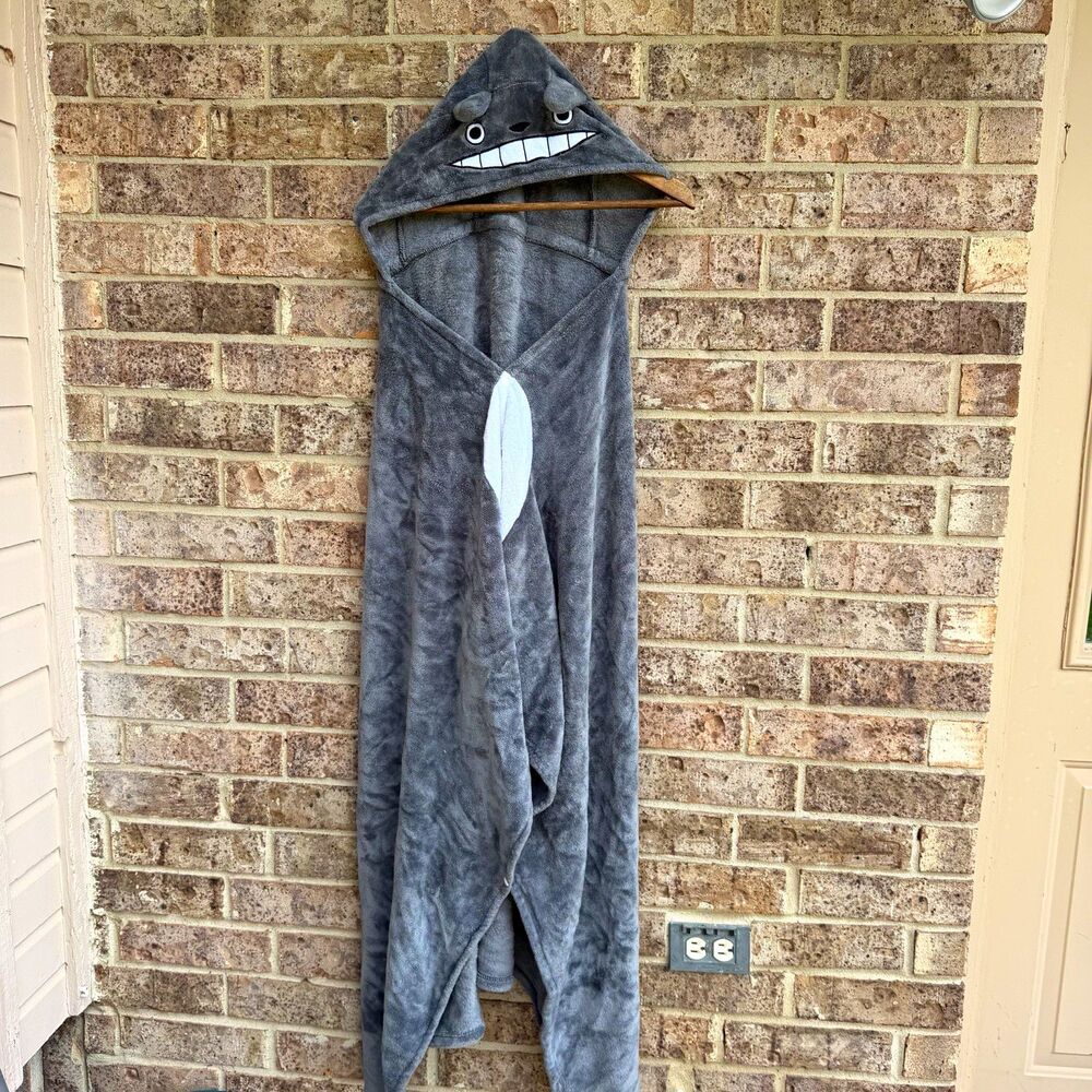 Totoro Hooded Blanket Wrap One Size Gray White Character Pattern Kids Adults
